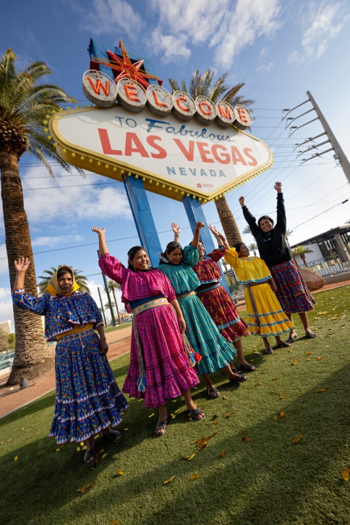 rarara corredoras raramuris foto LAS VEGAS 683x1024