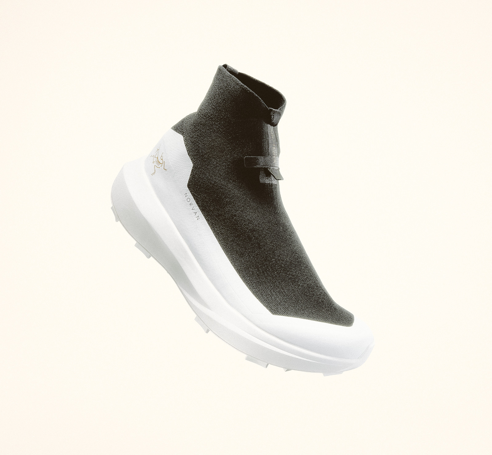 251301 F25 NORVAN NIVALIS BLACK ARCTIC SILK VANCOUVER PEDRERO 0110 shrp 1